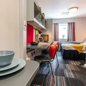 Student Only - Clarendon Street In Nottingham